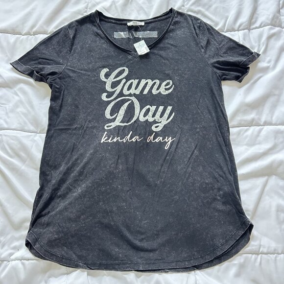 Maurices Tops - NWT Maurices Womens Medium M Game Day Graphic T-Shirt Black Gray Sports
